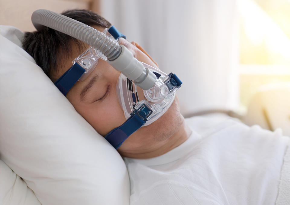 patient-using-sleep-apnea-mask – Smile Designs of the Shenandoah Valley